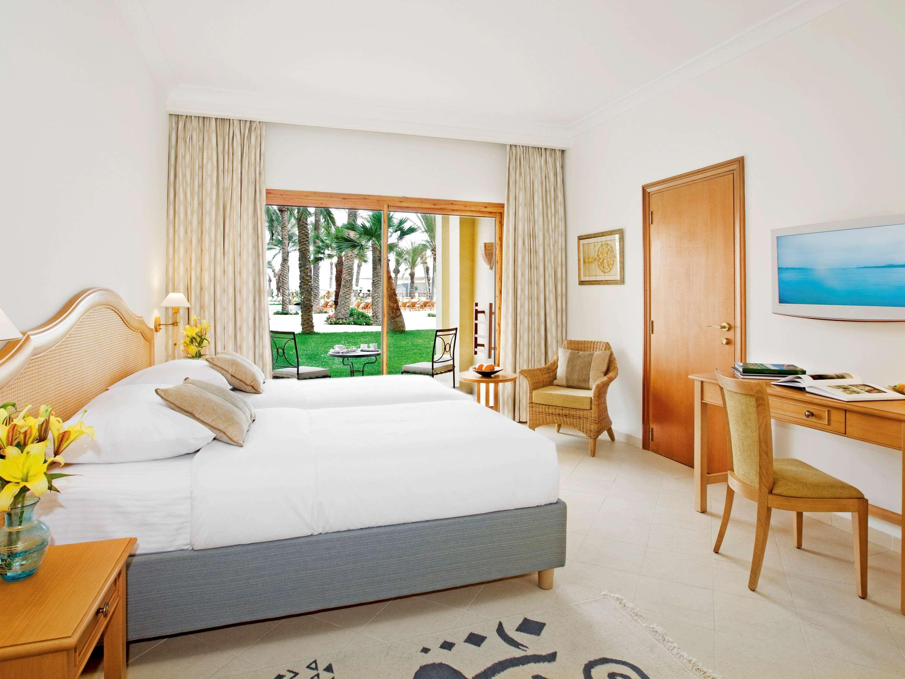 Hotel Moevenpick & Marine