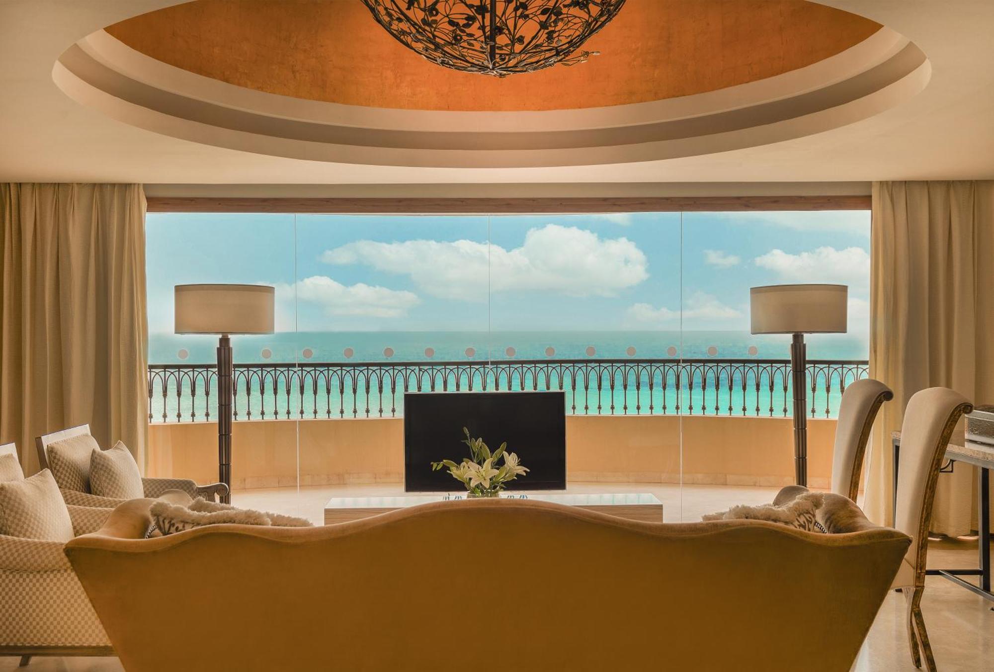 Hotel Moevenpick & Marine 5*